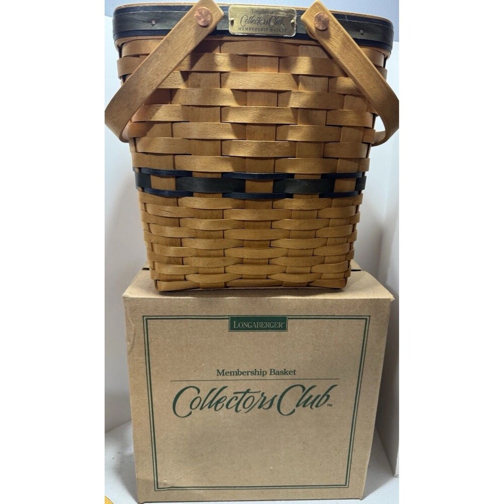 Longaberger Collectors Club Membership Basket 2001 Signed With Box